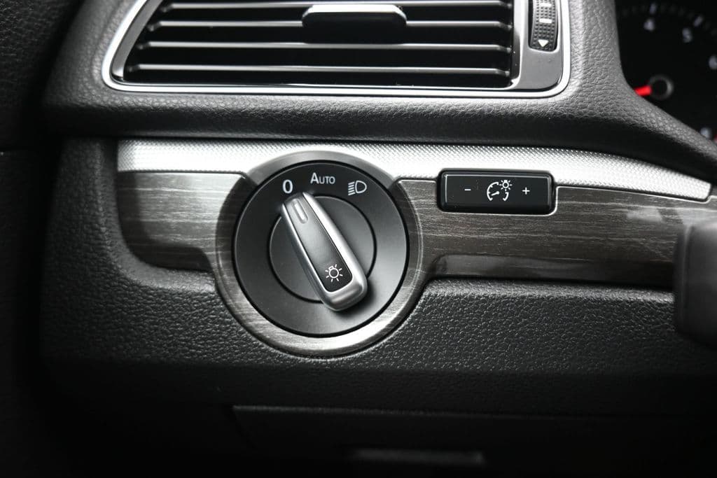 2018 Volkswagen Passat 2.0T SE w/Technology, photo 25 of 59