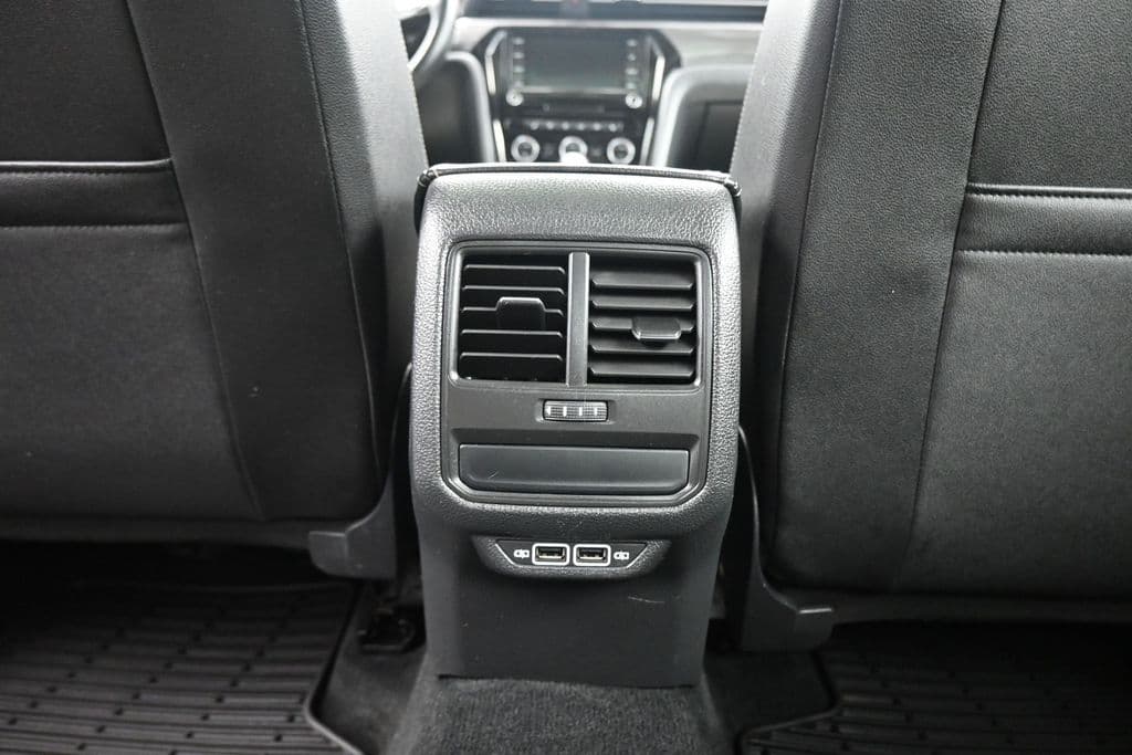 2020 Volkswagen Passat 2.0T R-Line, photo 36 of 62