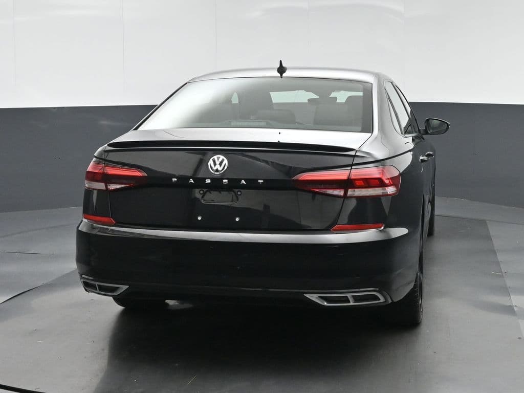 2020 Volkswagen Passat 2.0T R-Line, photo 6 of 62