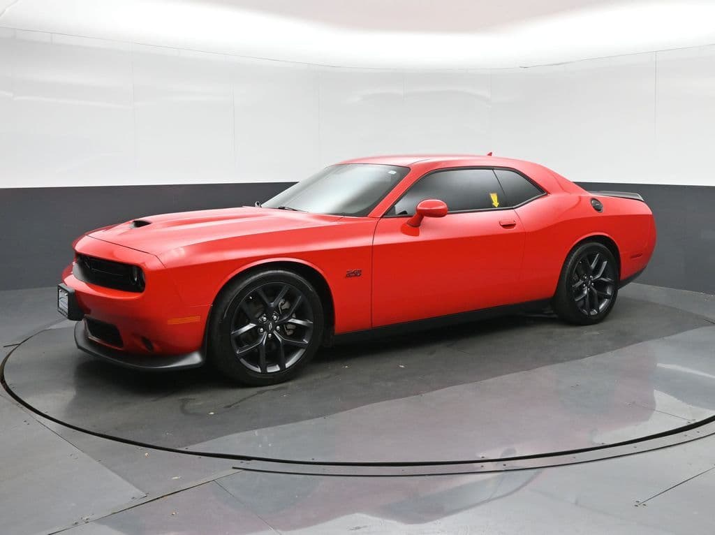 2022 Dodge Challenger R/T, photo 3 of 58
