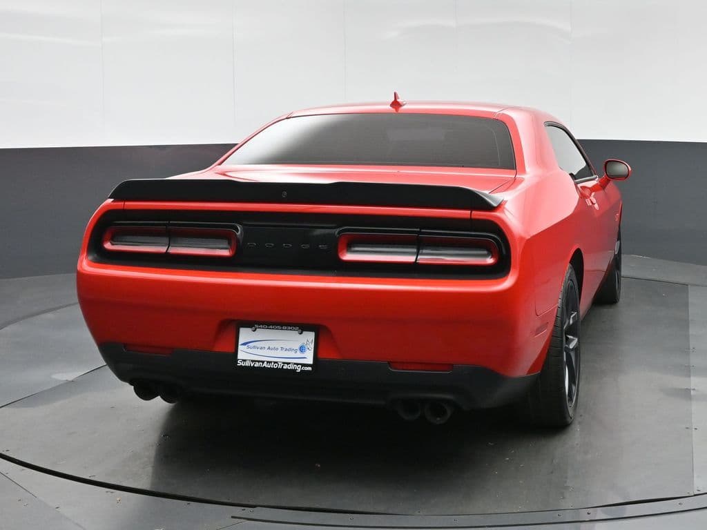 2022 Dodge Challenger R/T, photo 6 of 58