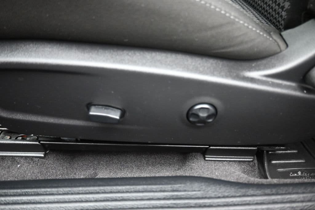 2018 Dodge Challenger R/T, photo 13 of 51