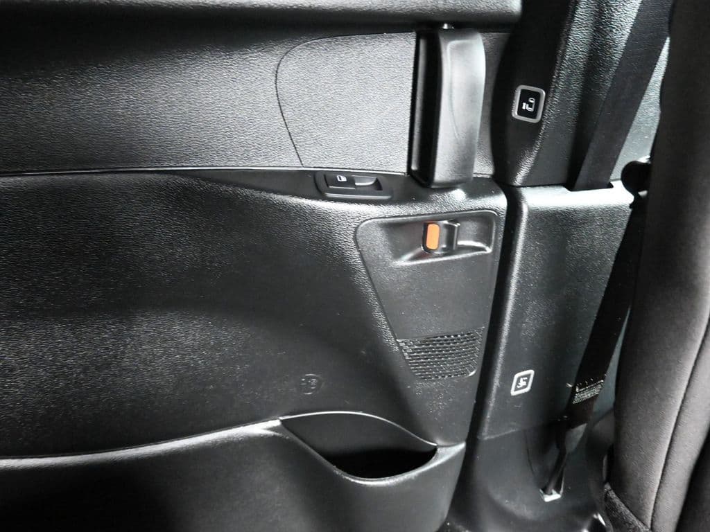 2024 Chrysler Pacifica Touring, photo 50 of 75