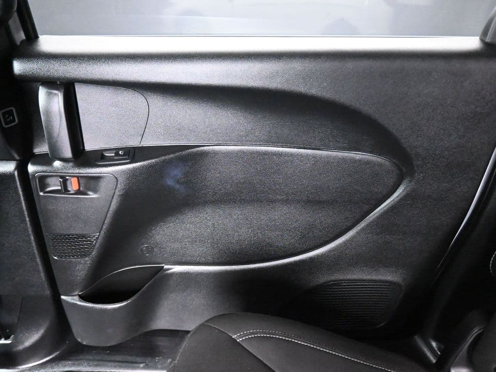 2024 Chrysler Pacifica Touring, photo 38 of 75