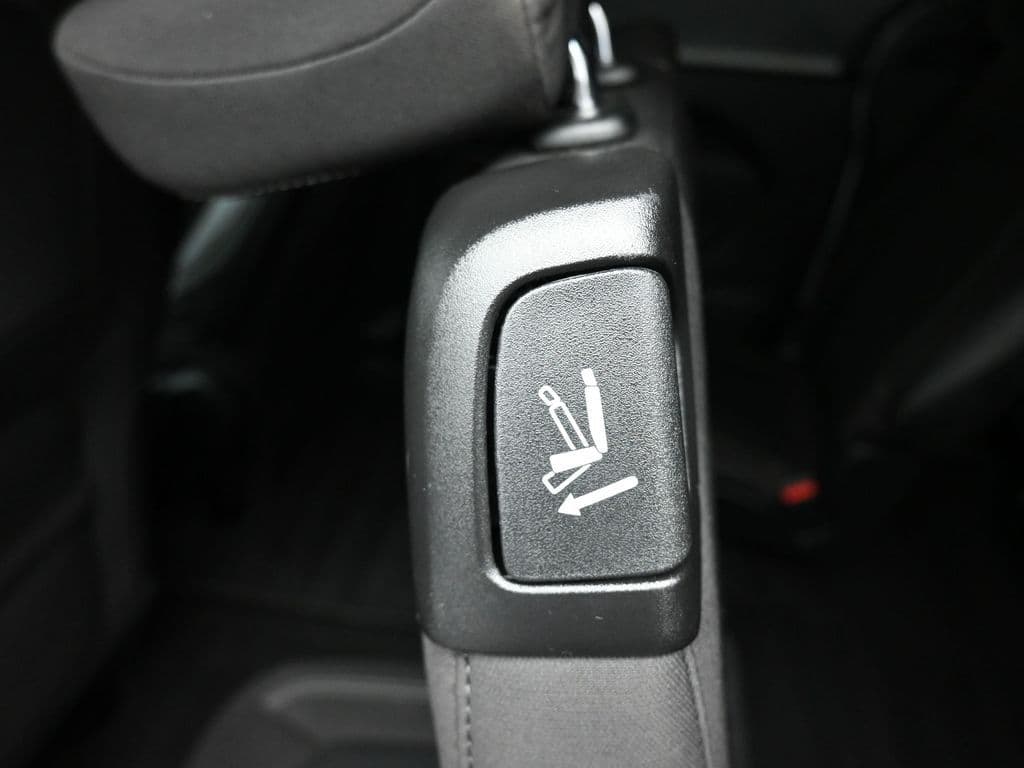 2024 Chrysler Pacifica Touring, photo 41 of 75