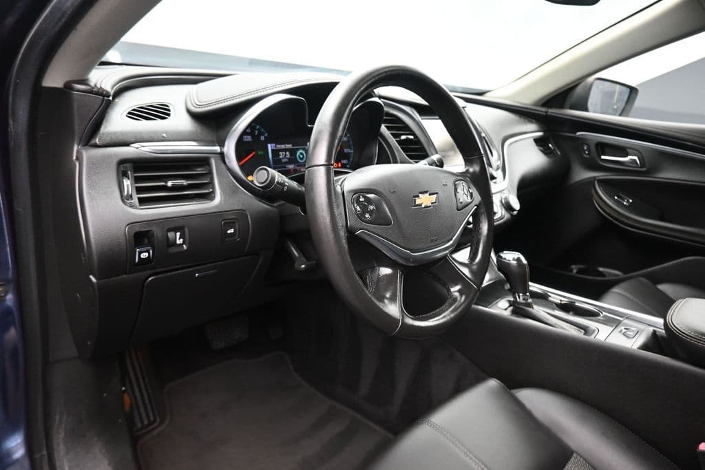 2019 Chevrolet Impala LT, photo 13 of 57