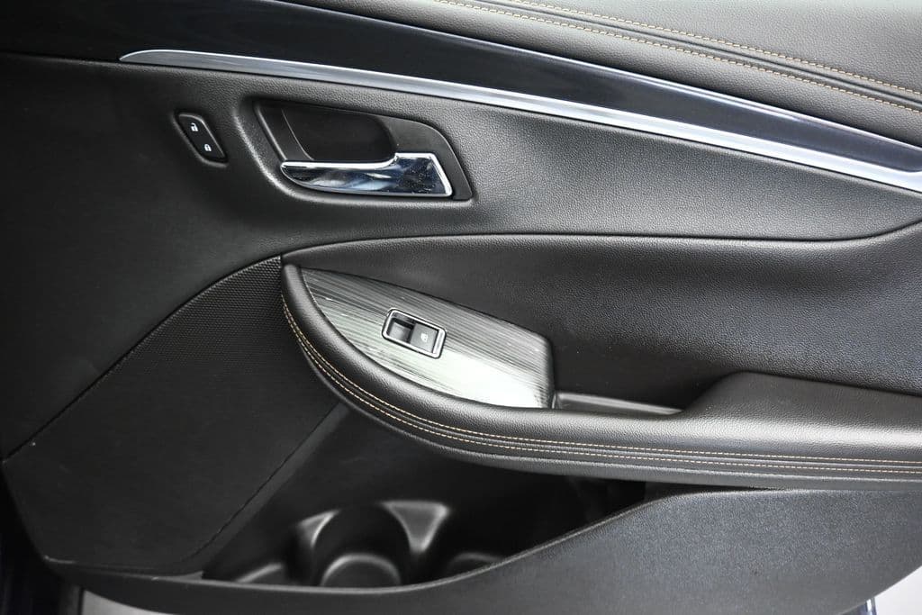 2019 Chevrolet Impala LT, photo 39 of 57