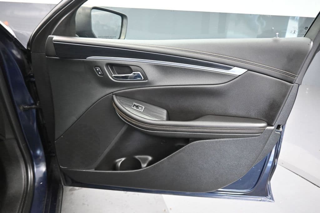 2019 Chevrolet Impala LT, photo 38 of 57