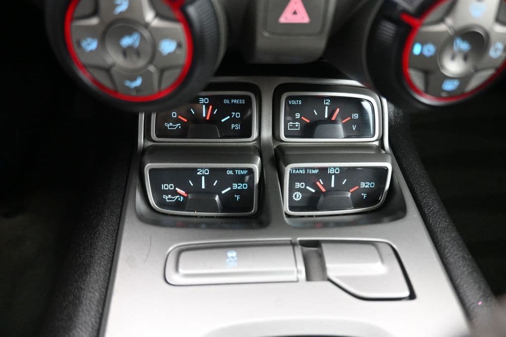 2014 Chevrolet Camaro 2LT, photo 22 of 49