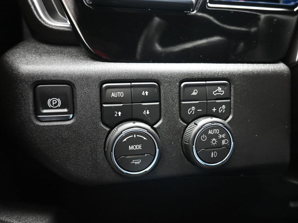 2025 Chevrolet Silverado 2500HD High Country, photo 34 of 72