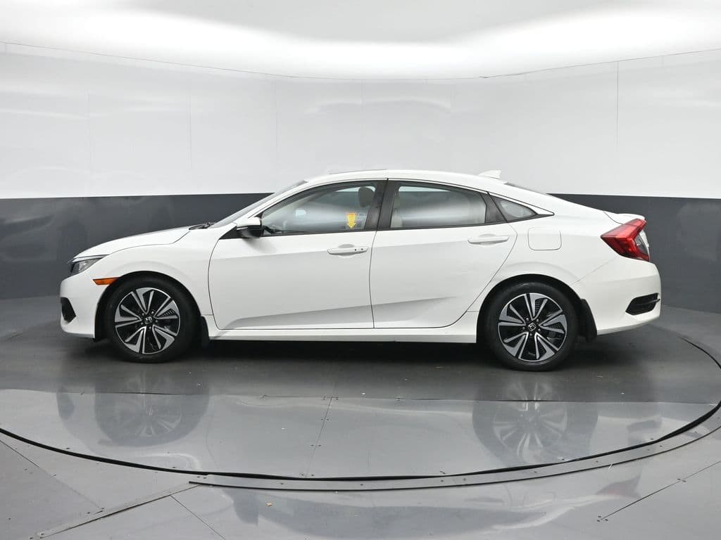 2016 Honda Civic EX-T, photo 4 of 60