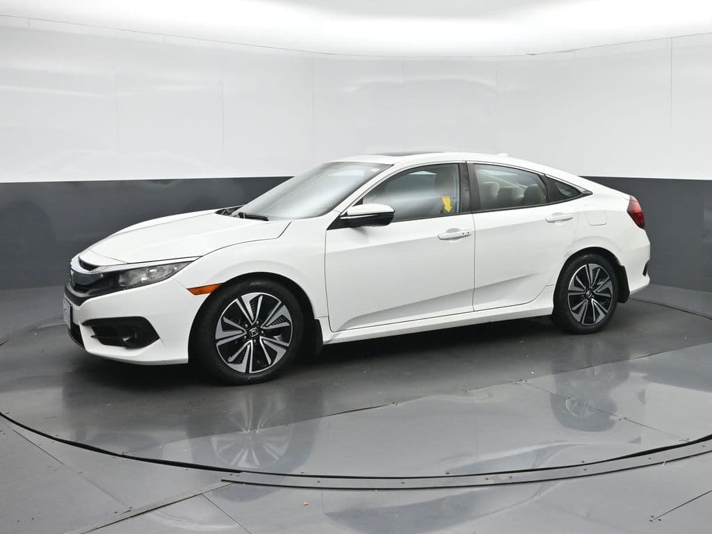 2016 Honda Civic EX-T, photo 3 of 60
