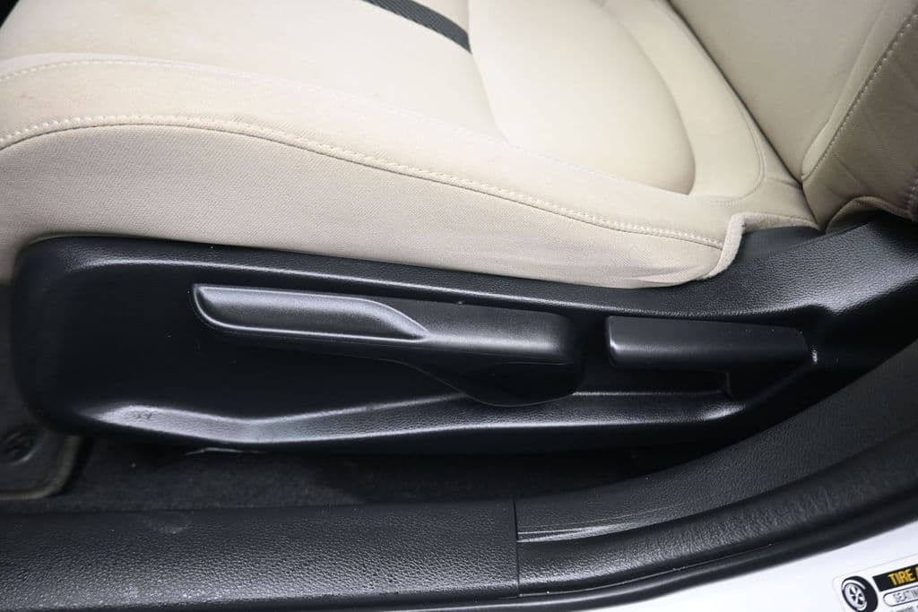 2018 Honda Civic LX, photo 13 of 55