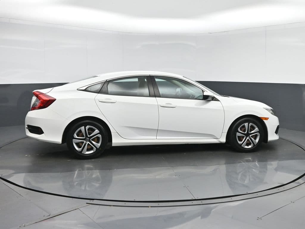 2018 Honda Civic LX, photo 8 of 55