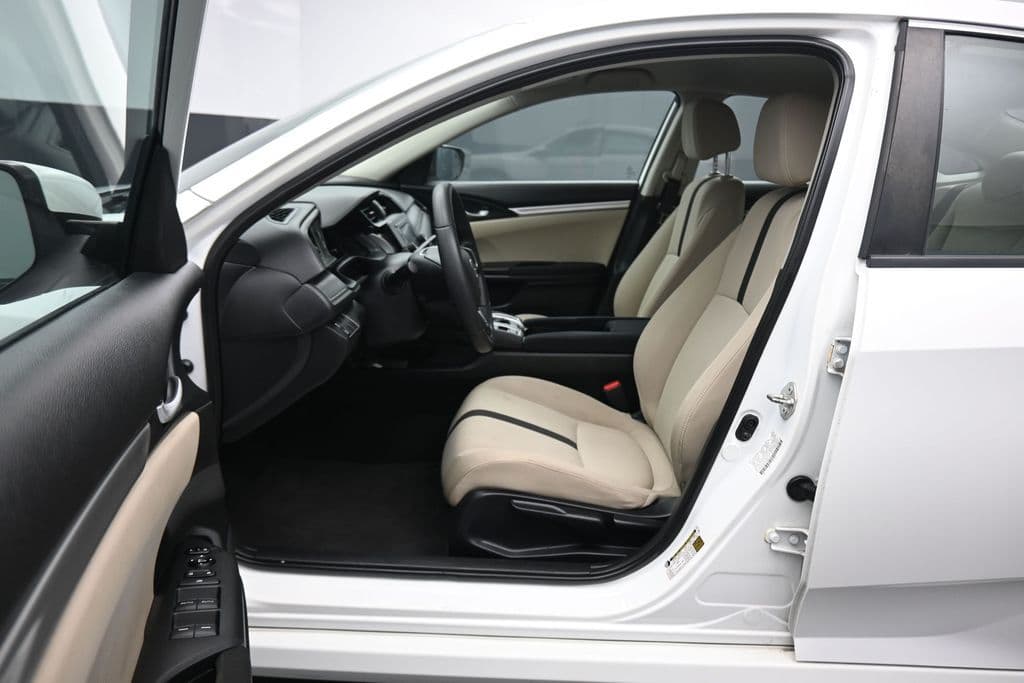 2018 Honda Civic LX, photo 12 of 55