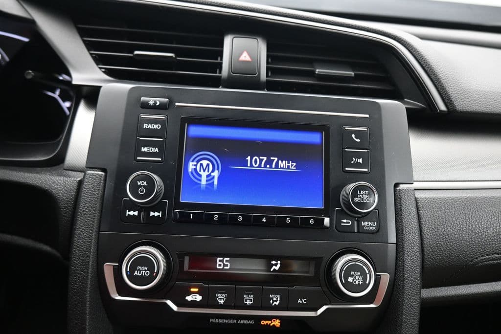 2018 Honda Civic LX, photo 17 of 55