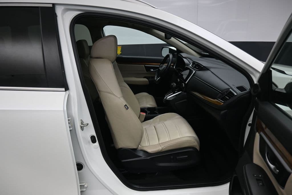 2018 Honda CR-V Touring, photo 43 of 64