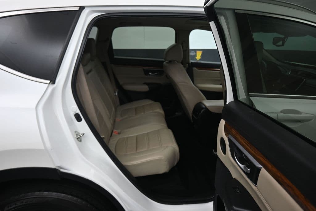 2018 Honda CR-V Touring, photo 38 of 64