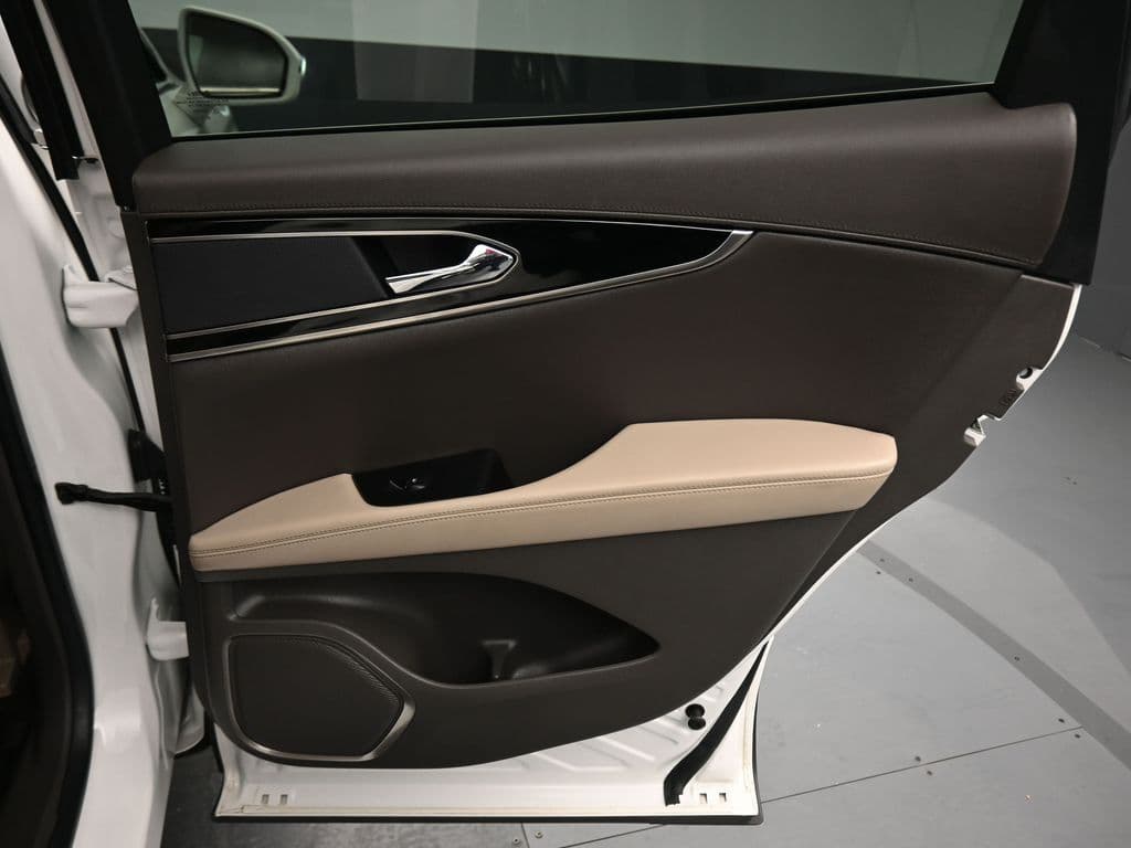 2022 Lincoln Nautilus Standard, photo 35 of 63