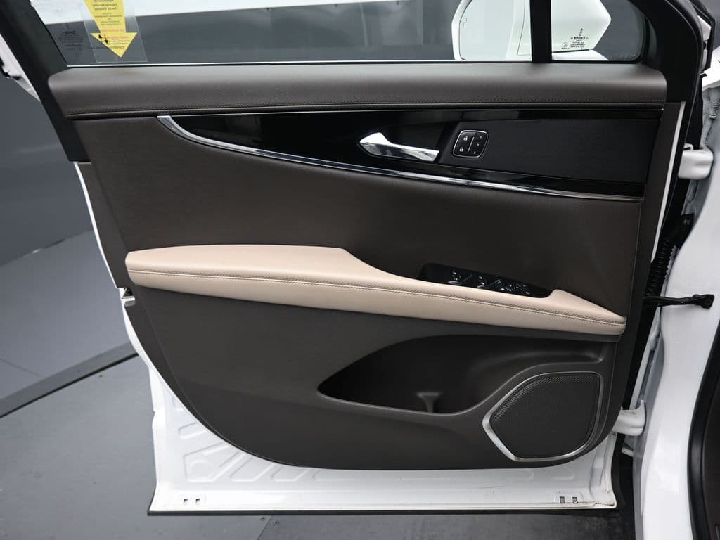 2022 Lincoln Nautilus Standard, photo 9 of 63