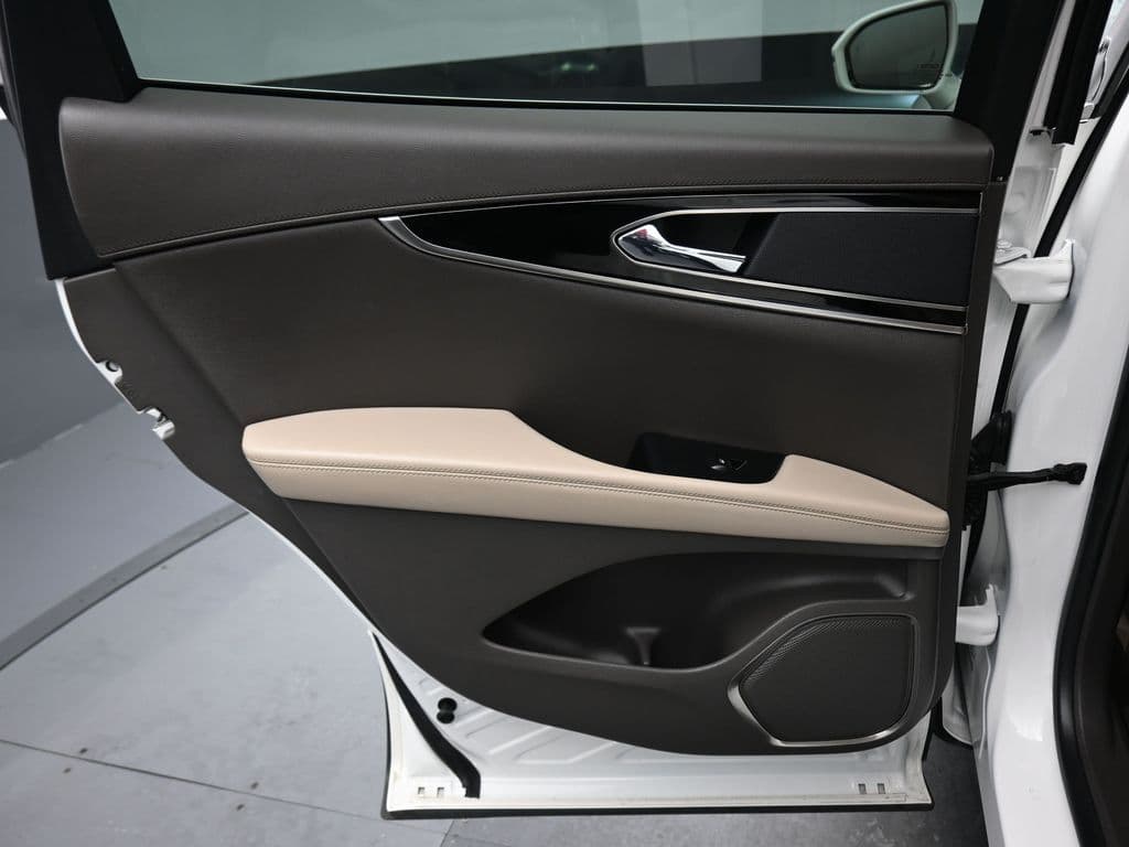 2022 Lincoln Nautilus Standard, photo 30 of 63