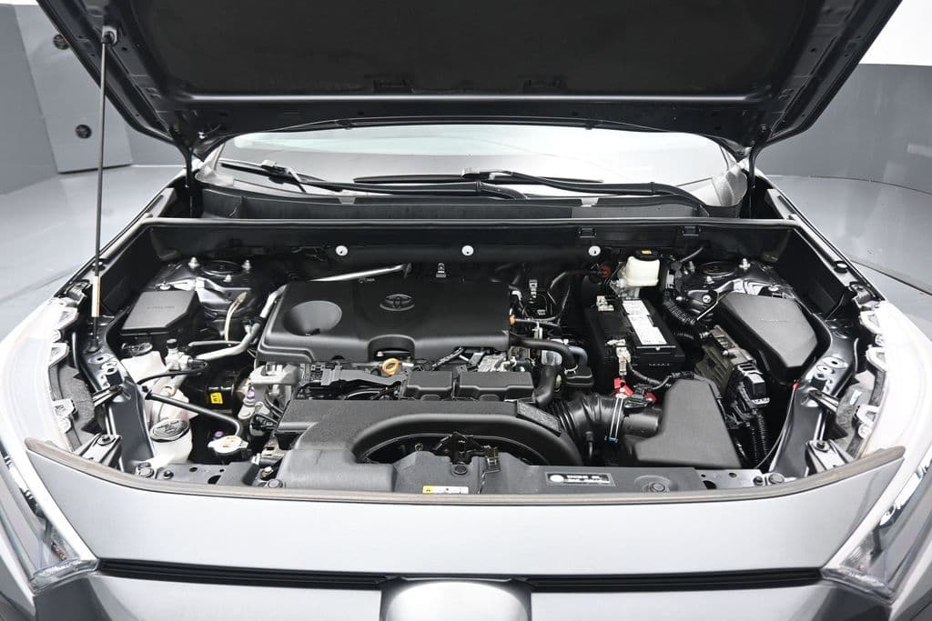 2021 Toyota RAV4 LE, photo 44 of 55