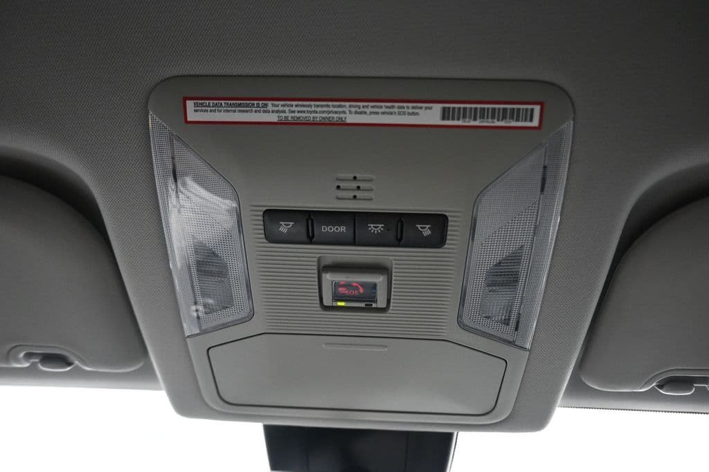2021 Toyota RAV4 LE, photo 23 of 55