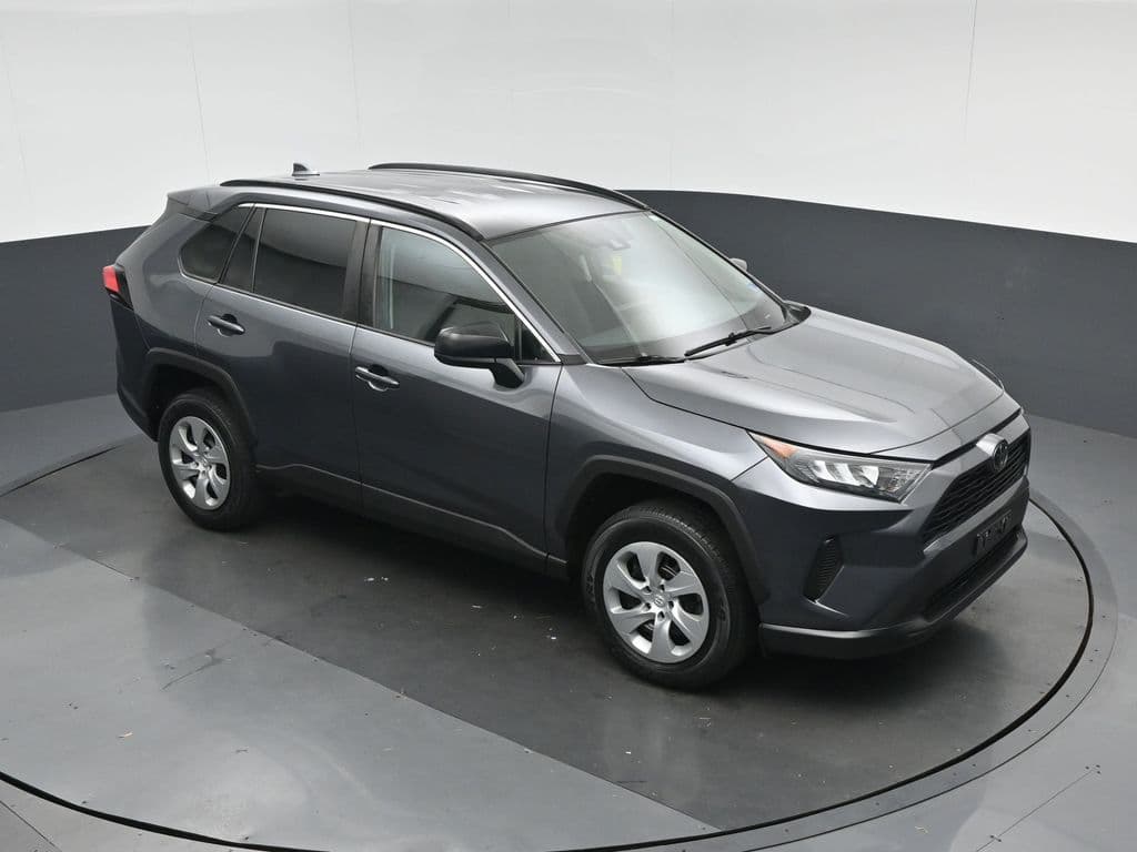 2021 Toyota RAV4 LE, photo 52 of 55