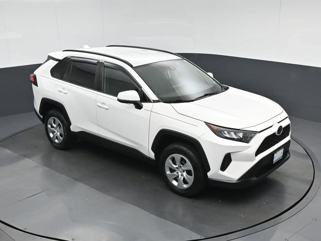 2019 Toyota RAV4 LE, photo 52 of 55