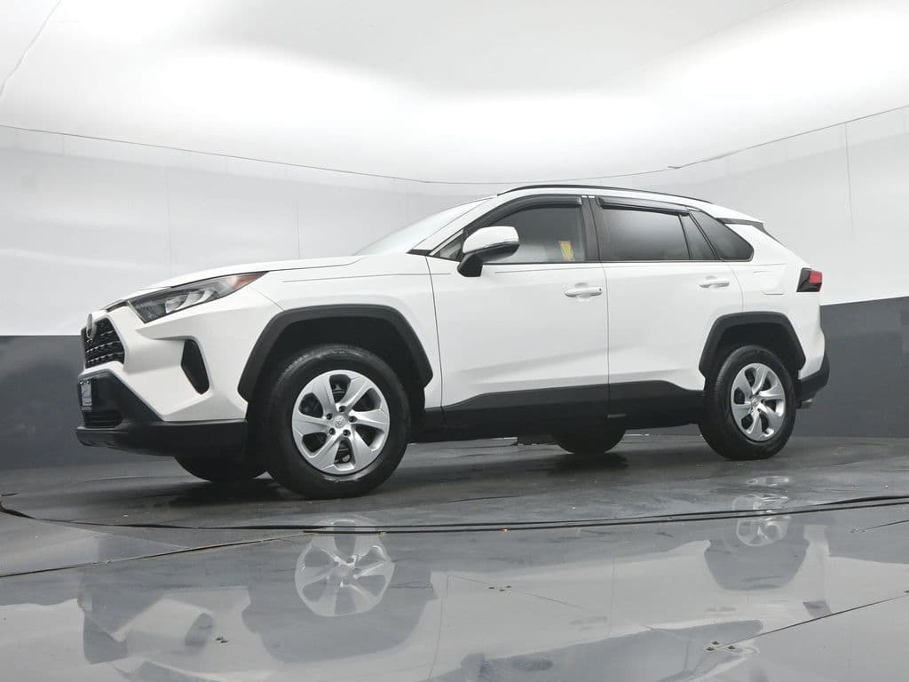 2019 Toyota RAV4 LE, photo 49 of 55