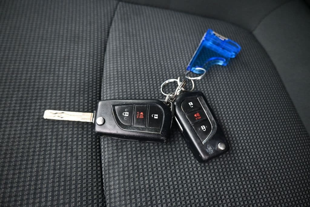 2019 Toyota RAV4 LE, photo 47 of 55