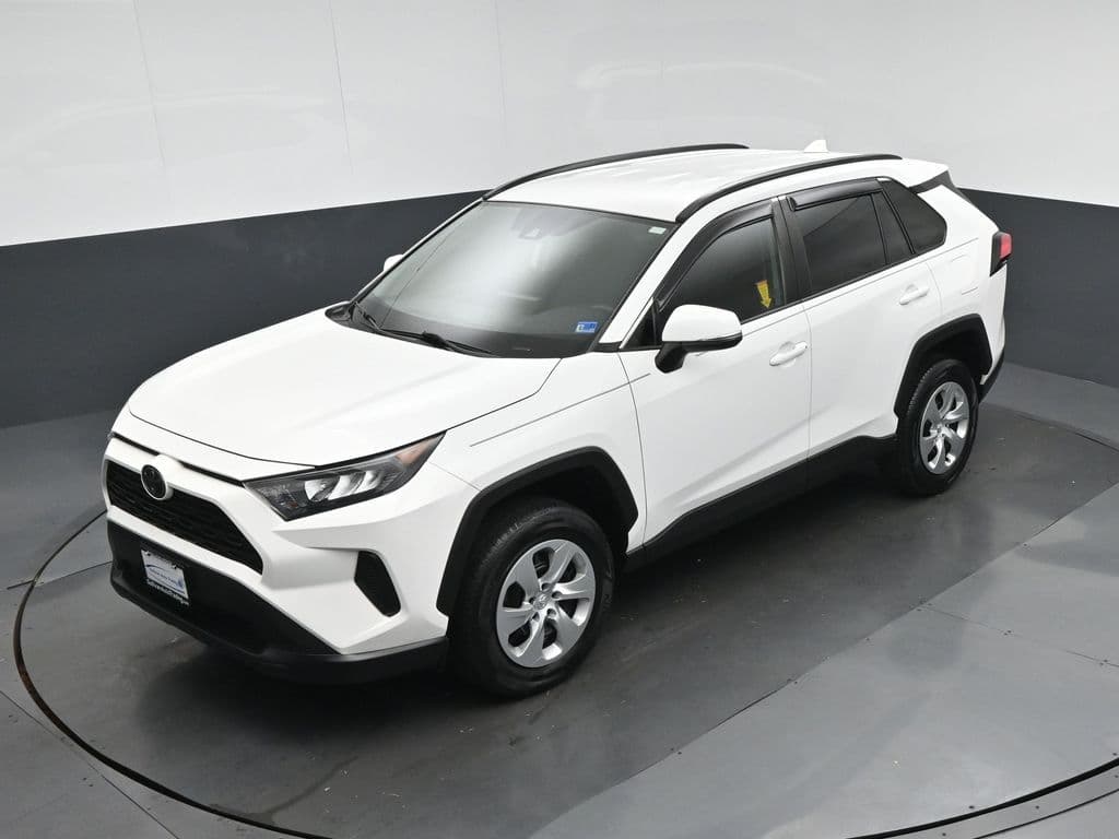 2019 Toyota RAV4 LE, photo 53 of 55