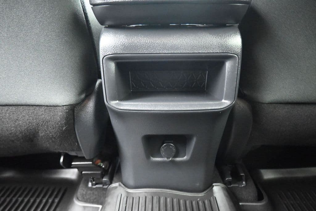 2019 Toyota RAV4 LE, photo 31 of 55