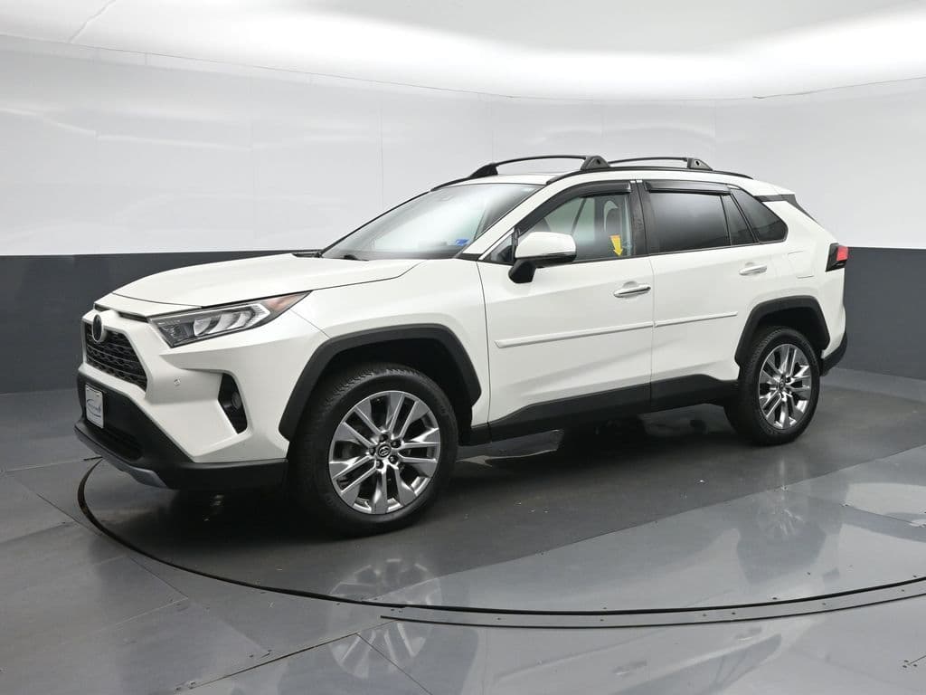 2019 Toyota RAV4 Limited, photo 3 of 61