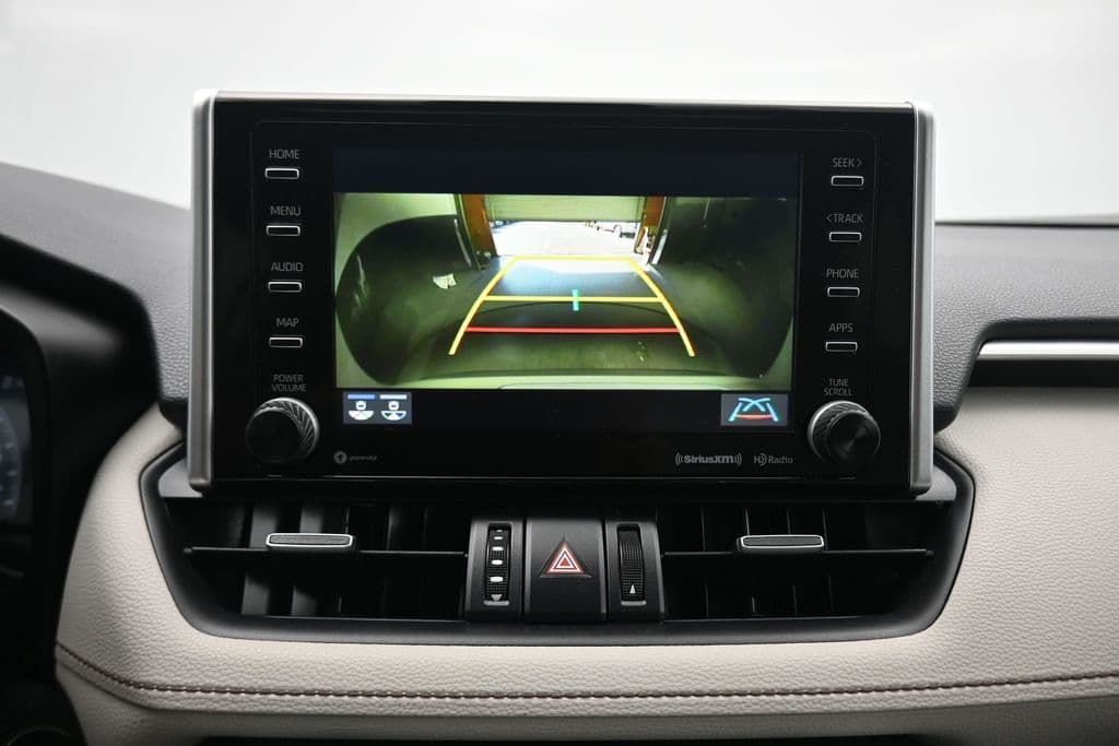 2019 Toyota RAV4 Limited, photo 20 of 61