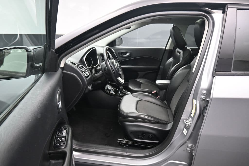 2019 Jeep Compass Latitude, photo 11 of 55