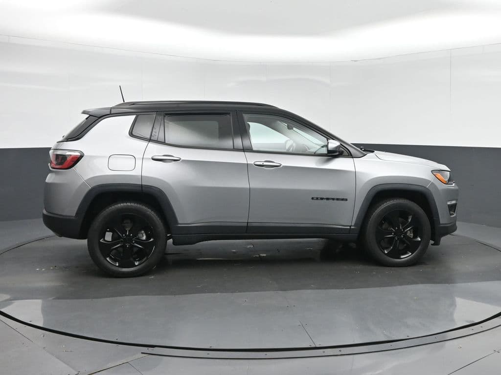 2019 Jeep Compass Latitude, photo 8 of 55