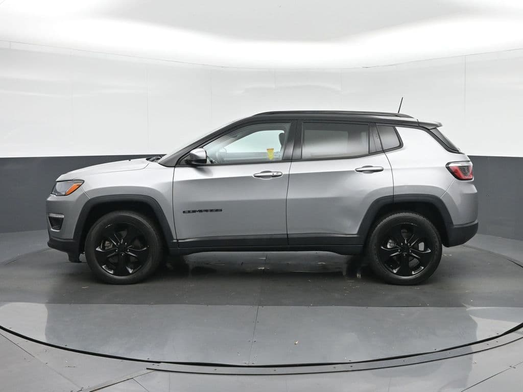 2019 Jeep Compass Latitude, photo 4 of 55