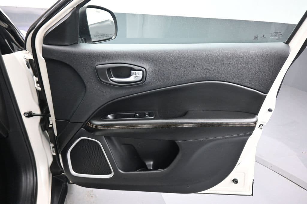 2020 Jeep Compass Limited, photo 36 of 57
