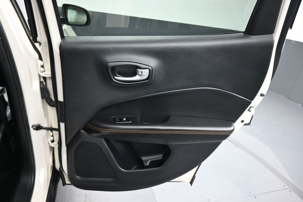 2020 Jeep Compass Limited, photo 32 of 57