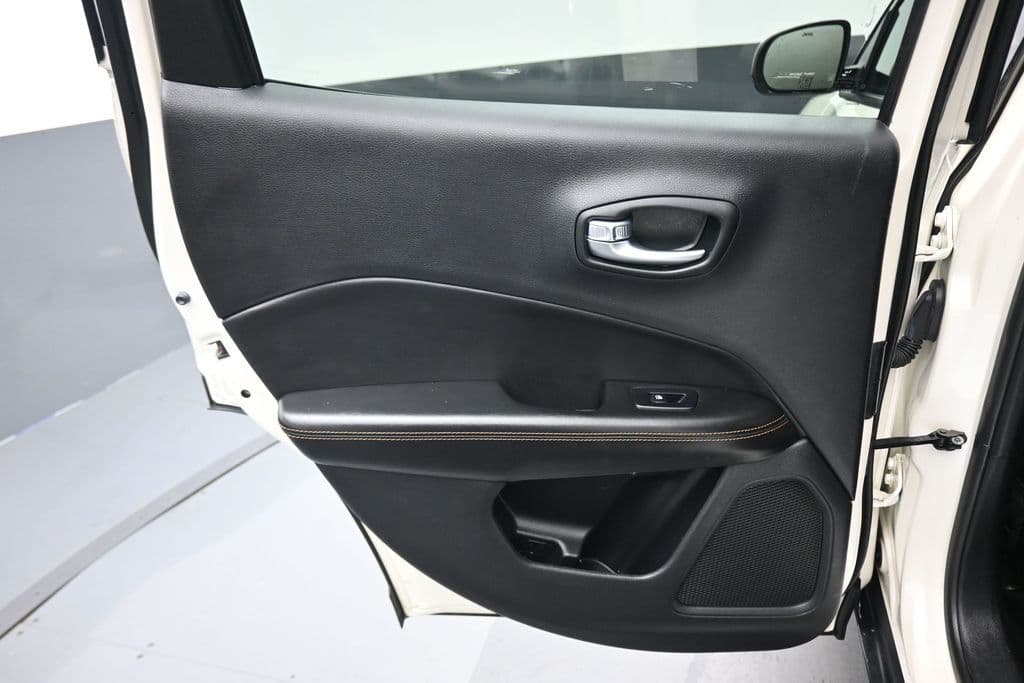 2020 Jeep Compass Limited, photo 27 of 57
