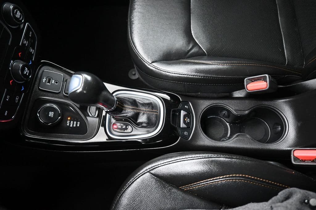 2020 Jeep Compass Limited, photo 21 of 57