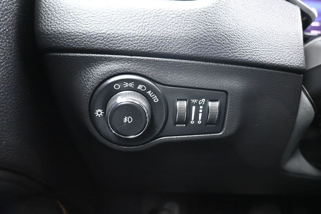 2020 Jeep Compass Limited, photo 24 of 57