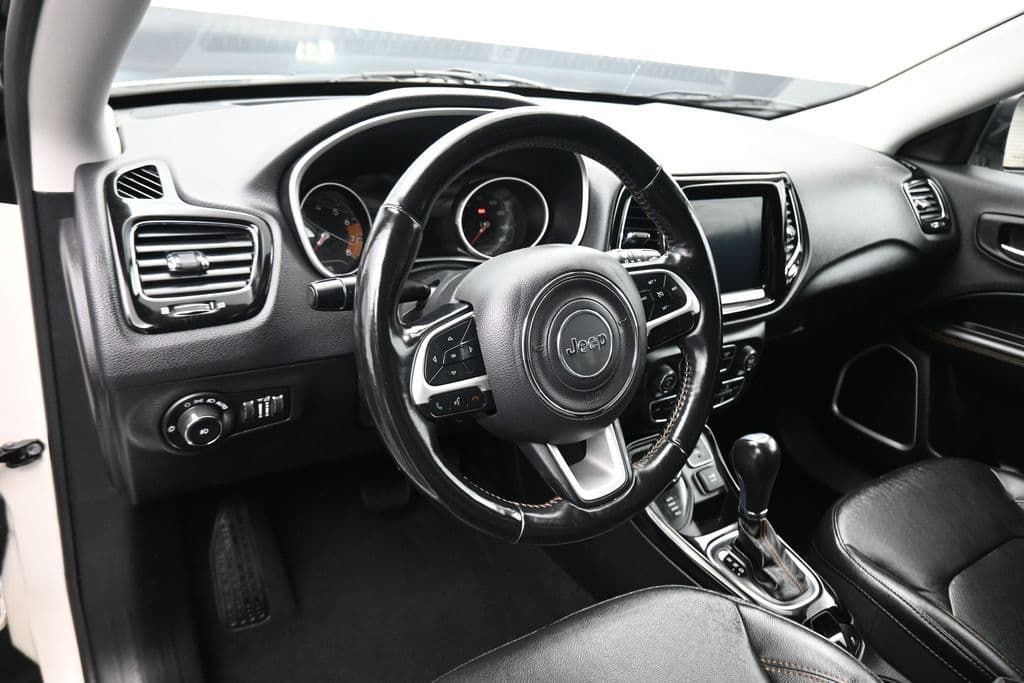 2020 Jeep Compass Limited, photo 13 of 57
