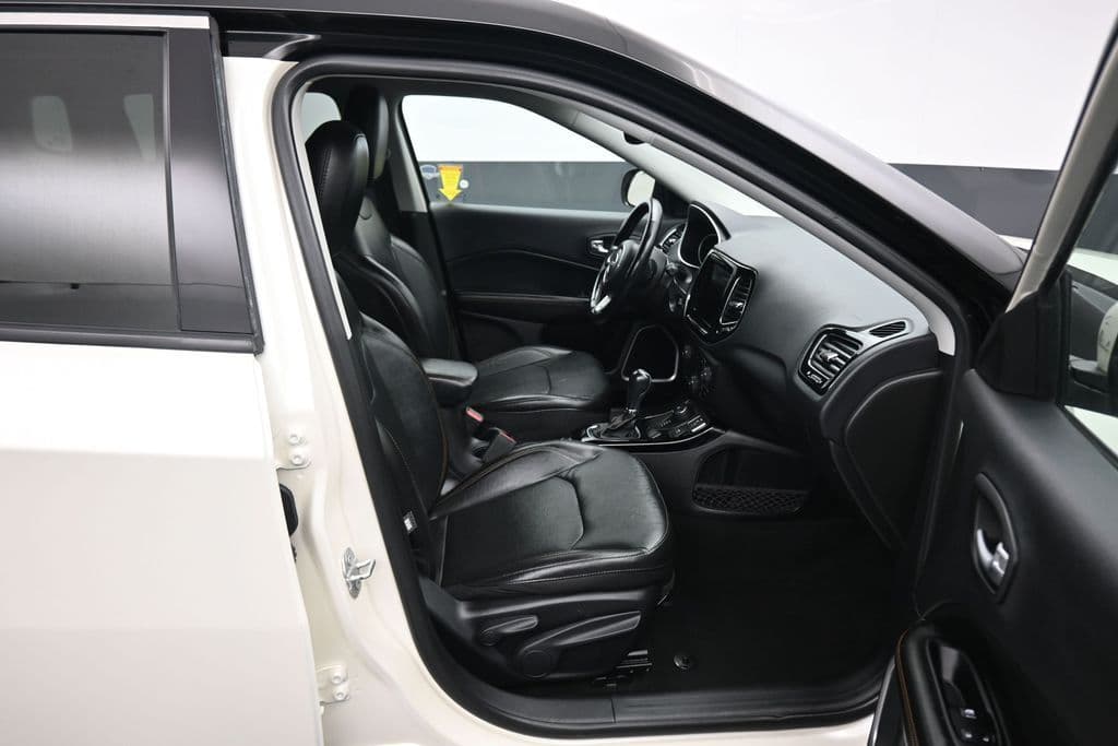 2020 Jeep Compass Limited, photo 38 of 57
