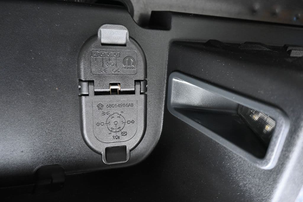 2025 RAM 3500 Tradesman, photo 51 of 65