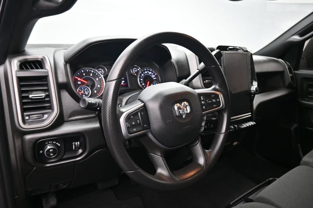 2025 RAM 3500 Tradesman, photo 14 of 65