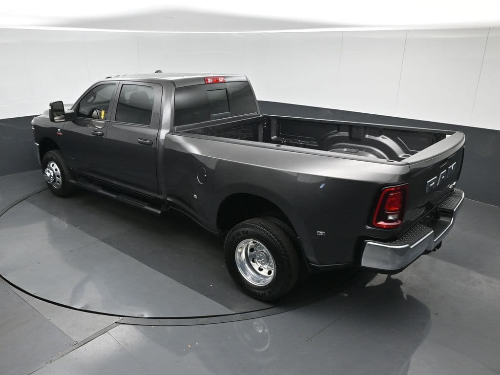 2025 RAM 3500 Tradesman, photo 64 of 65