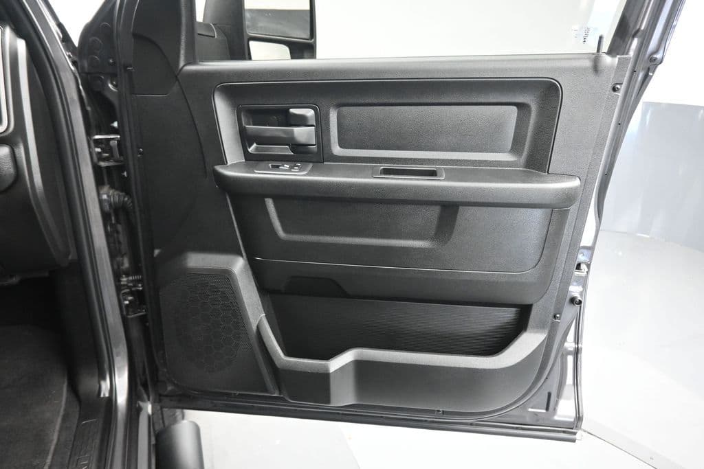 2025 RAM 3500 Tradesman, photo 43 of 65