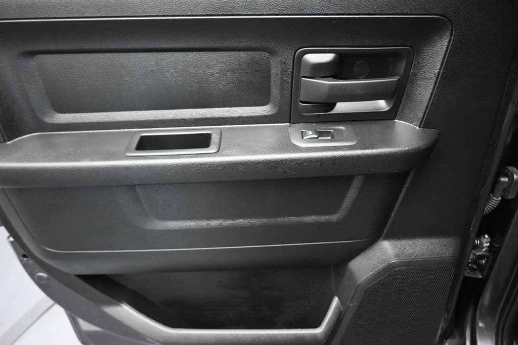 2025 RAM 3500 Tradesman, photo 33 of 65